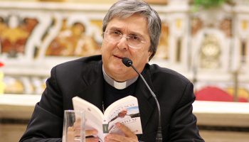 “PERCHÉ NON VI STANCHIATE PERDENDOVI D’ANIMO” -LETTERA LA PASQUA di Mons. Francesco Savino Vescovo di Cassano allo Jonio