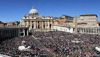 INTERVISTA PAPA FRANCESCO: la corruzione è una storia ciclica sono chiamato a sconfiggerla continuando l’impegno di Benedetto XVI