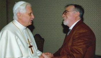 «LA SOFFERTA LETTERA DI BENEDETTO XVI: SI STA IMMOLANDO PER LA CHIESA»