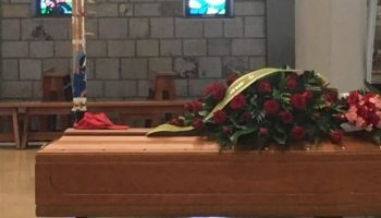 Regole per i funerali. La cremazione solo dopo le esequie. No al rito con l’urna